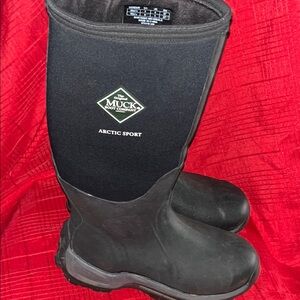 Women’s Size 6 MUCK ARCTIC SPORT BOOTS Men’s Size 5